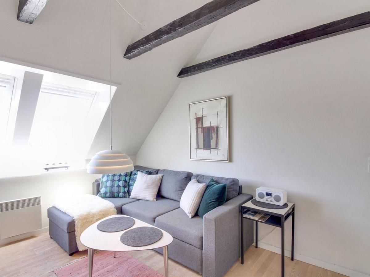Apartment Gyta - 500m from the sea by Interhome – Gudhjem