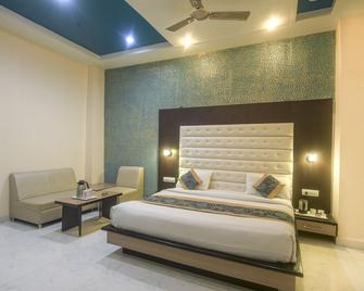 Hotel Vishnu Vilas - Rewa - Bedroom