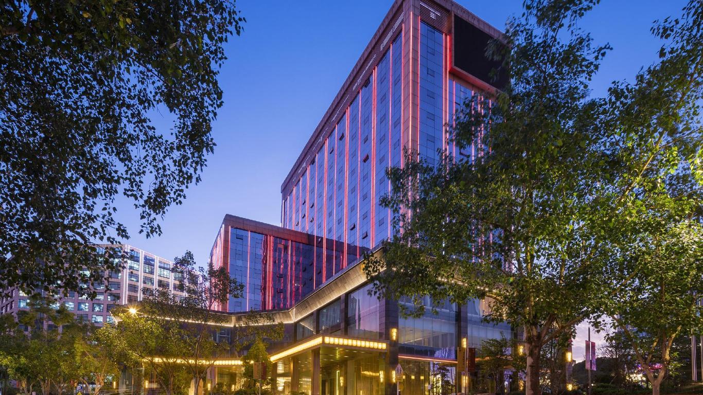 Headquarter International Hotel