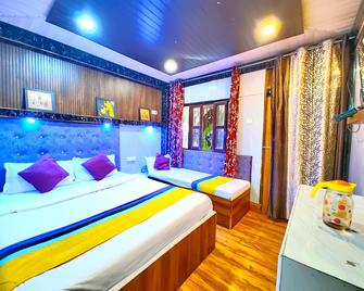 Goroomgo Flatties Mall Road Lake View Nainital - Nainital - Quarto