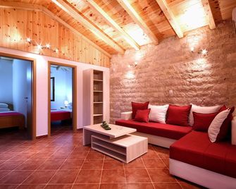 Guest House Harmonia - Sveti Stefan - Obývací pokoj