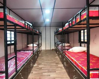 Dnh And Dd Tourism - Prayagraj - Bedroom