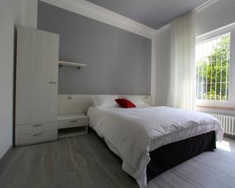 Villa Silvia Olivetti - Banchette - Bedroom