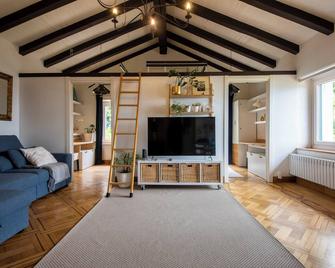 Vila Buenavista - Exclusive Location (Minimum 32 Nights) - San Sebastián - Sala de estar