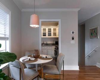 Downtown 2 bedroom 2 bath cottage - West Palm Beach