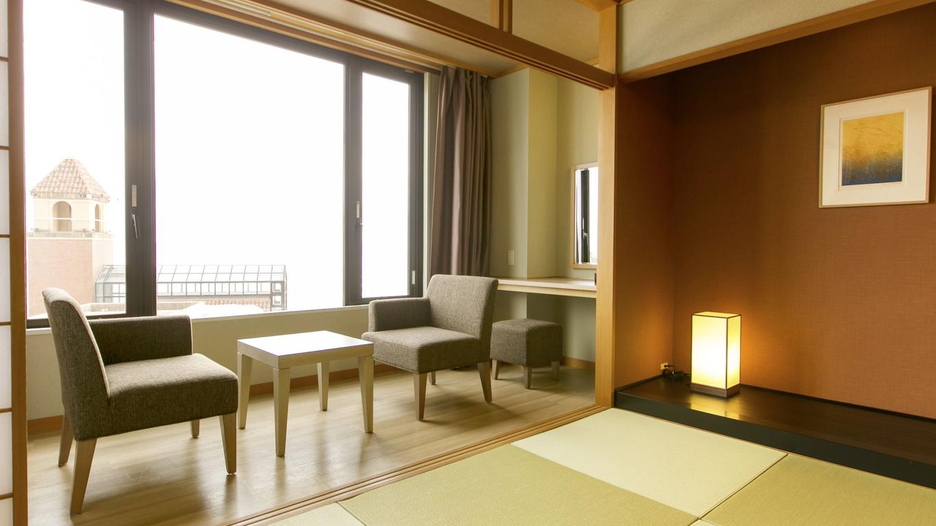Fruit Park Fujiya Hotel