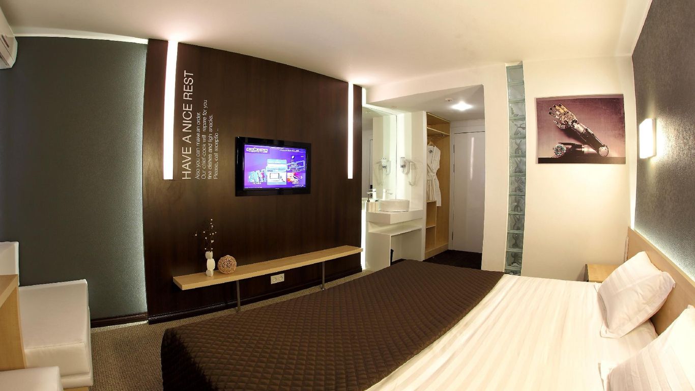 فندق فوتورو بيشكيك