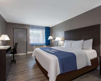Days Inn by Wyndham Chesapeake - Chesapeake - Phòng ngủ