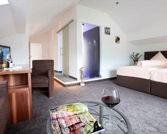 Hotel Am Hirschhorn - Wilgartswiesen - Schlafzimmer
