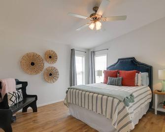 Utah Retreat - Hot Tub, Deck and Near National Parks - Escalante - Schlafzimmer