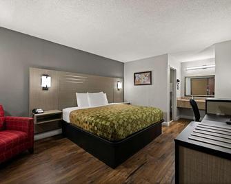 Econo Lodge - Richmond - Bedroom