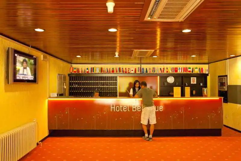 Hotel Bellevue - פליטביצ'קה יזרה - דלפק קבלה