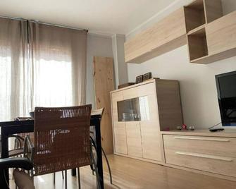 6-seater duplex to disconnect from routine - Oliana - Comedor