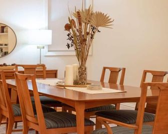 Elegant & Spacious 2br Lafayette Square Home - Saint Louis - Salle à manger