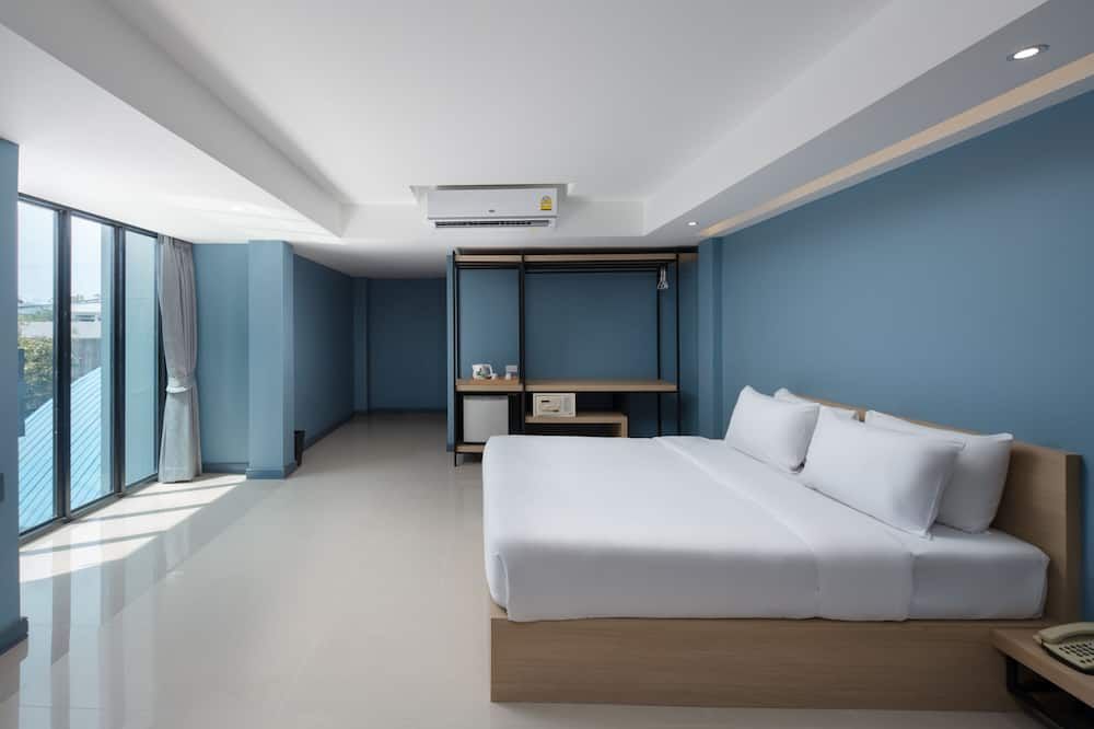 نورا ليك فيو هوتل