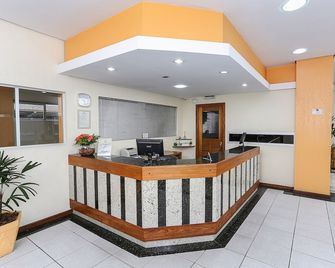Hotel Express São Leopoldo - São Leopoldo - Rezeption
