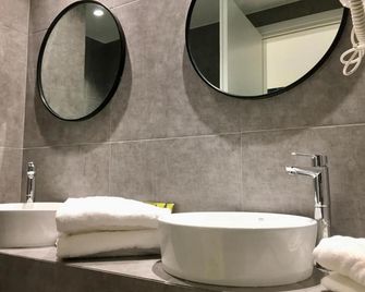 Athens Coast Hotel - Atenas - Baño