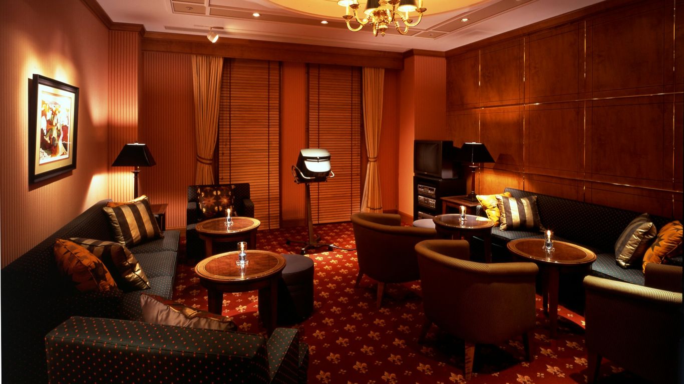 オークラアカデミアパークホテル