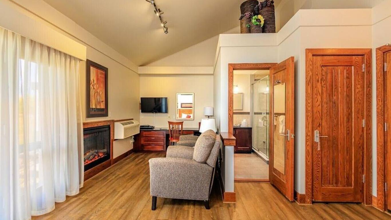 Huff Estates Inn & Winery