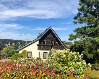 Traumhafte Aussicht für Aktivurlauber - Struppen - Gebouw