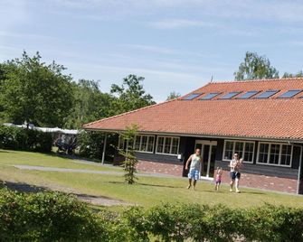 Recreatiepark de Vossenburcht IJhorst - IJhorst