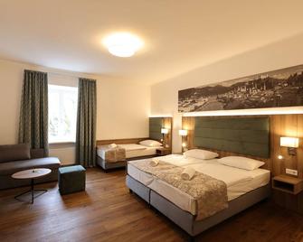 โรงแรมอัลต์ชตัดต์ โฮฟเวิร์ต ซาลซ์บูร์ก - ซาลส์บูร์ก - ห้องนอน