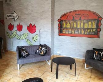 Hostel One Momotown - Cracóvia - Sala de estar