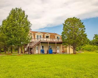 Kent Island Waterfront Cottage - Stevensville - Edificio