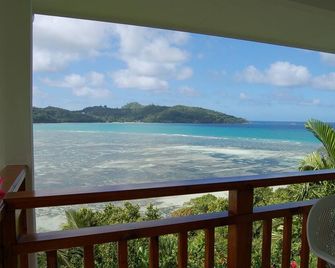 Sailfish Beach Villas - Anse Boileau - Balkon