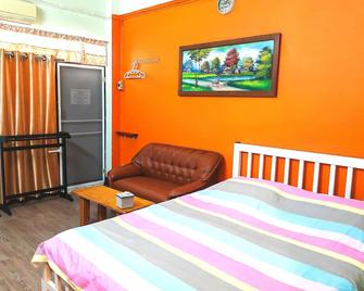 The Backpacker stn - Mueang Nonthaburi - Bedroom