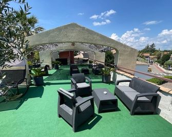 هوتل أوليسي مونتبليير سنتر - مونبيلييه - شرفة مرصوفة