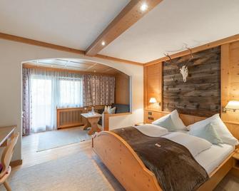 Hotel Alpenstolz - Mieders - Bedroom
