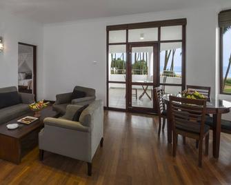 Tangerine Beach Hotel - Kalutara - Living room