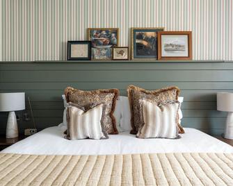 Crown Hotel - Chertsey - Habitación
