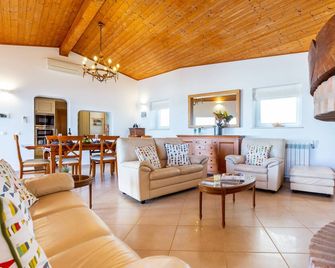 Casa Bom Porto - Praia da Luz - Living room