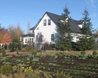Carriage Loft - HOT Large Spa, Full Kitchen, Pool, private unit. - Auburn - Bâtiment