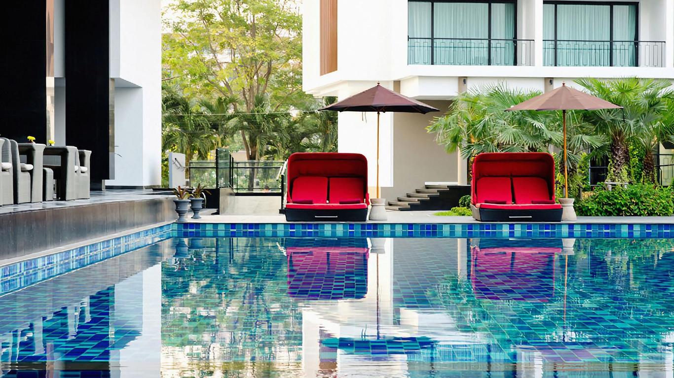 Theorie Hotel Sukhumvit 107 By Slh