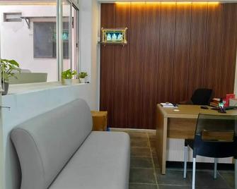 Urban Elite - Apart Hotel - Hubli - Receptie