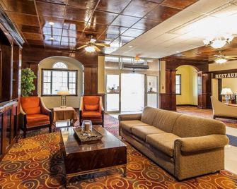 Wingate by Wyndham Marietta Conference Center - Marietta - Lobby
