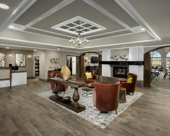Homewood Suites by Hilton @ The Waterfront - וויצי'טה - לובי