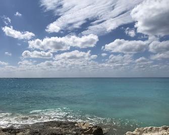 Bimini Paradise Found - Bailey Town - Beach