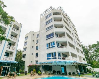 Sunrise Resort Apartments & Spa - Mombasa - Building