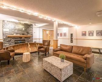 One Bedroom Suite with BBQ & huge Patio - Canmore - Lounge