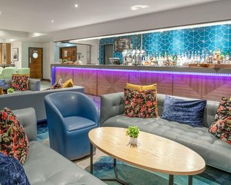 Felbridge Gatwick Hotel & Spa - East Grinstead - Lounge