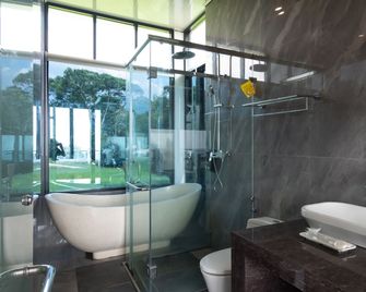 TwoSpaces Living at deRos Resort & Cafe, Bogor - Megamendung