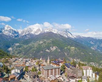 Studio Clotes Ski In - Ski Out - Happy Rentals - Sauze d'Oulx