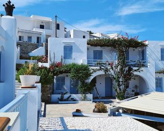 Petali Village Hotel - Apollonia