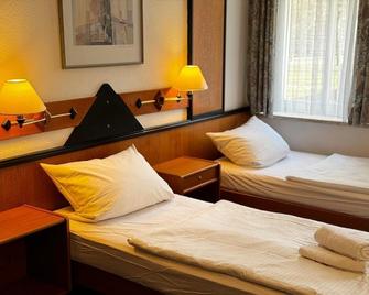 Hotel zur Eiche - Meerane - Slaapkamer