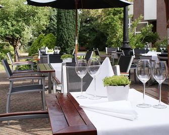 Family-friendly Room Near Golf Courses and Nature Trails in Brabant w/ Parking - Vlijmen - Restaurant