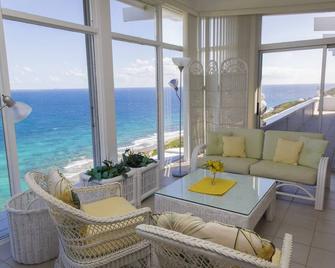 Spectacular Ocean Views, Privacy and Resident Managers! - Saint Thomas Island - Sala de estar